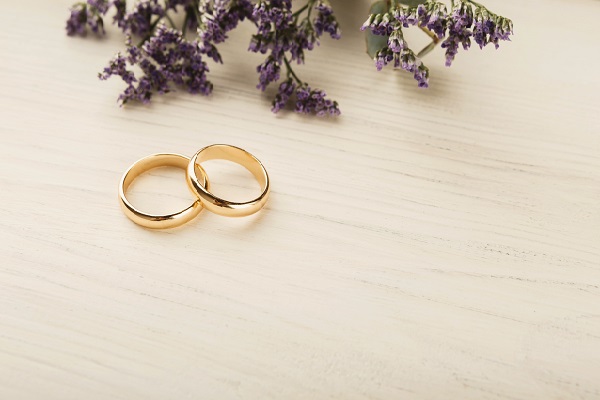Two rings with flowers